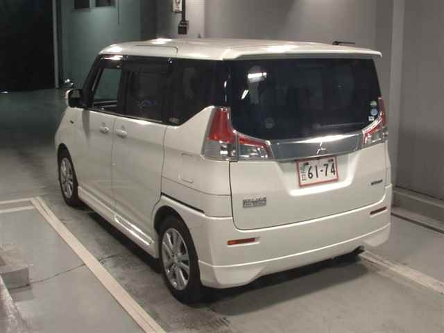 MITSUBISHI DELICA D2 2016