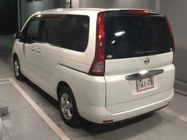 NISSAN SERENA 2010