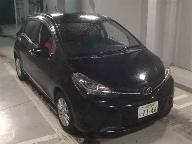 TOYOTA VITZ 2016