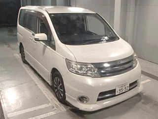 NISSAN SERENA 2010