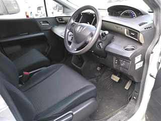 HONDA FREED 2010