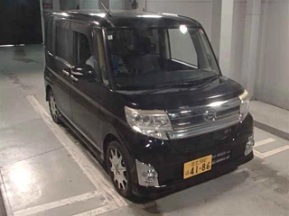 DAIHATSU TANTO 2014