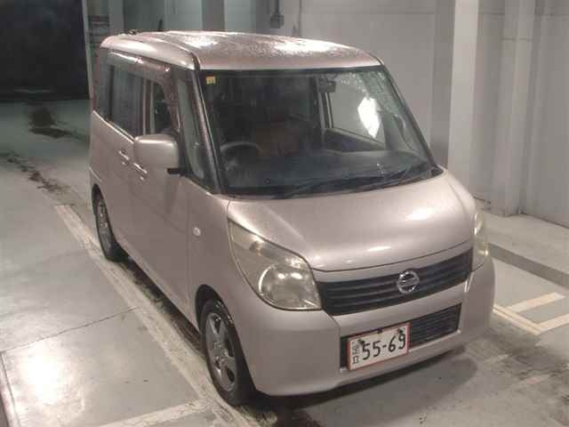 NISSAN ROOX 2010