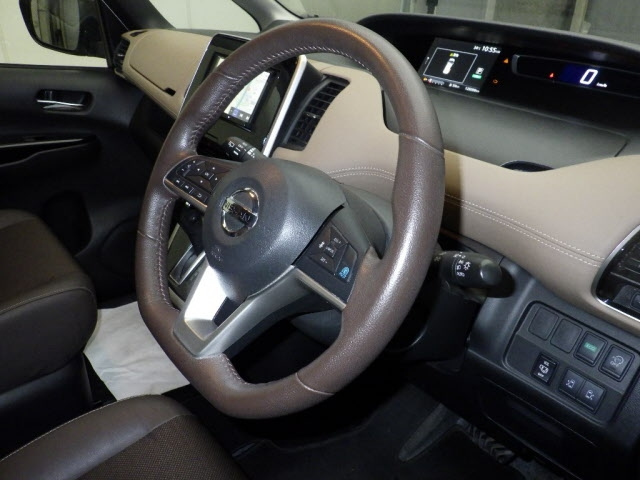 NISSAN SERENA 2016