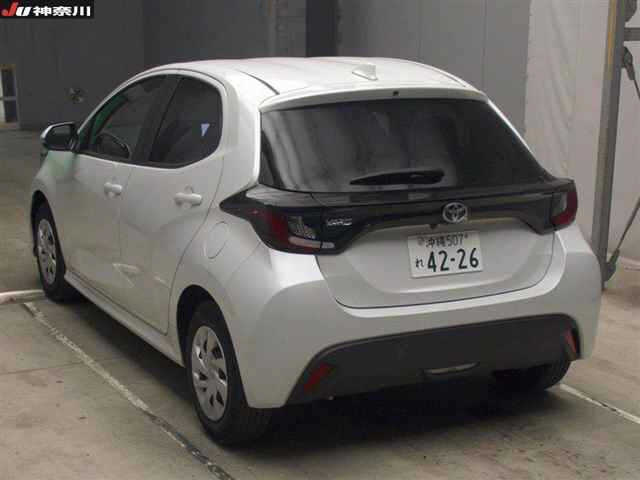 TOYOTA YARIS 2024