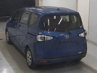 TOYOTA SIENTA 2017