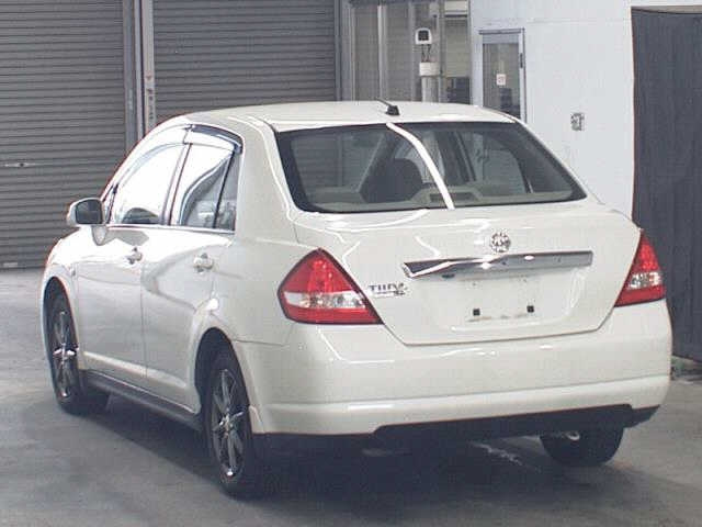 NISSAN TIIDA LATIO 2011