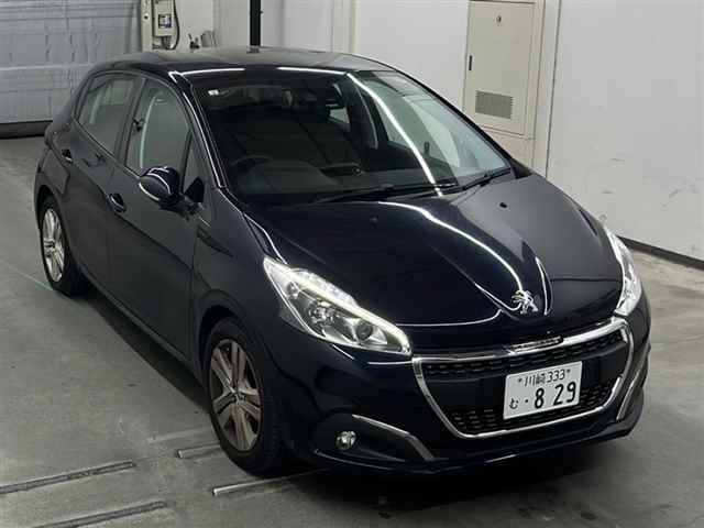 PEUGEOT 208 2019