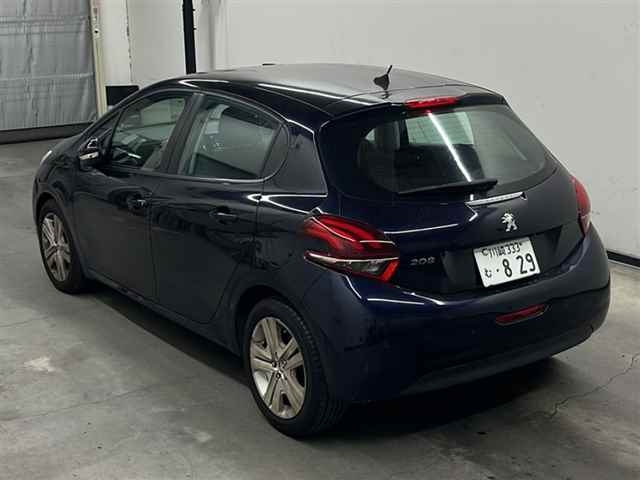 PEUGEOT 208 2019