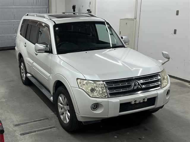 MITSUBISHI PAJERO 2010