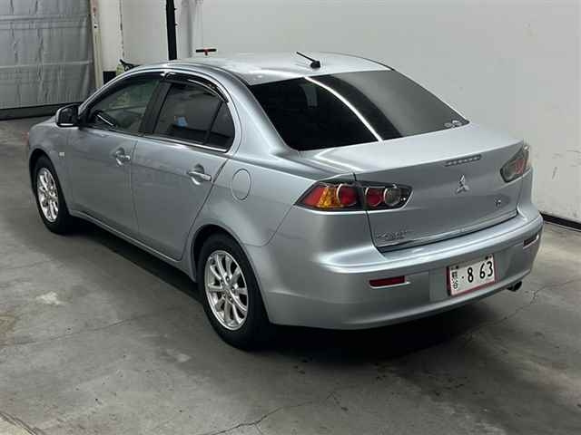 MITSUBISHI GALANT FORTIS 2011