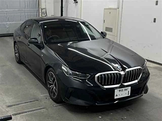 BMW 5 SERIES 2024