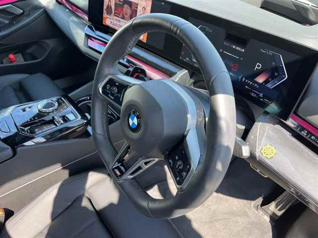 BMW 5 SERIES 2024