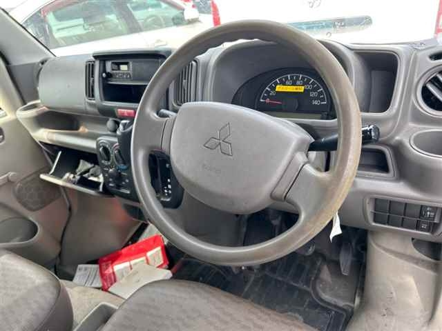 MITSUBISHI MINICAB VAN 2016