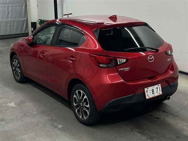 MAZDA DEMIO 2016