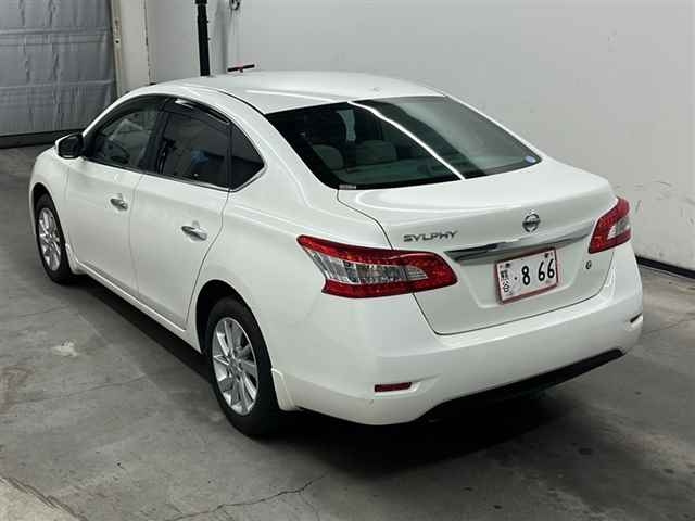 NISSAN SYLPHY 2013