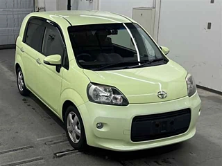TOYOTA PORTE 2012