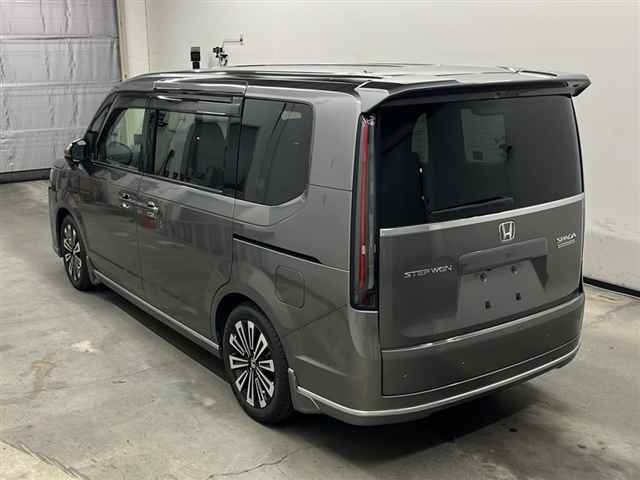 HONDA STEP WAGON 2022