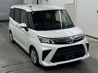 TOYOTA ROOMY 2022
