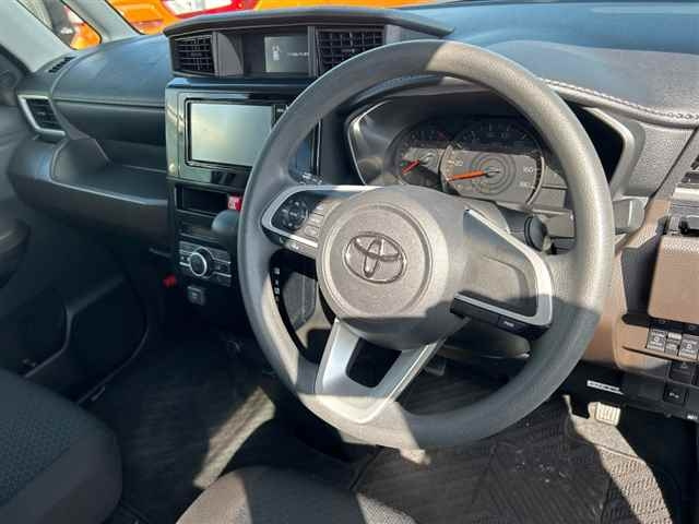 TOYOTA ROOMY 2022