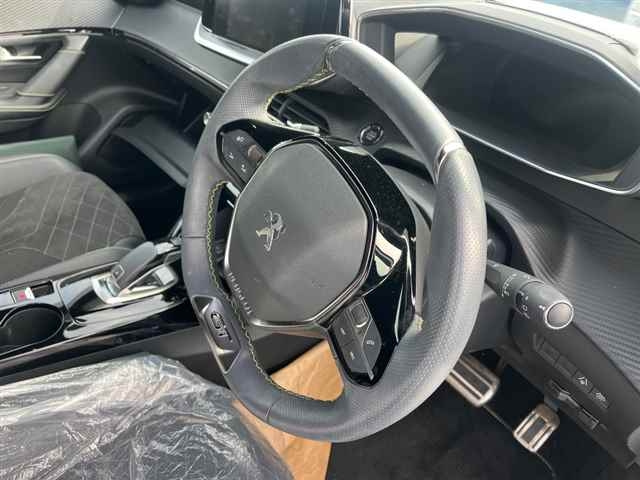 PEUGEOT 2008 2021