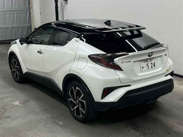 TOYOTA C-HR 2018
