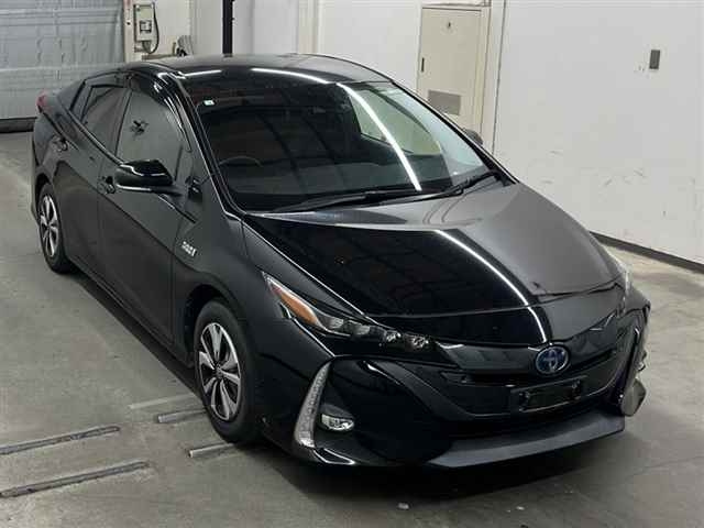TOYOTA PRIUS PHV 2020