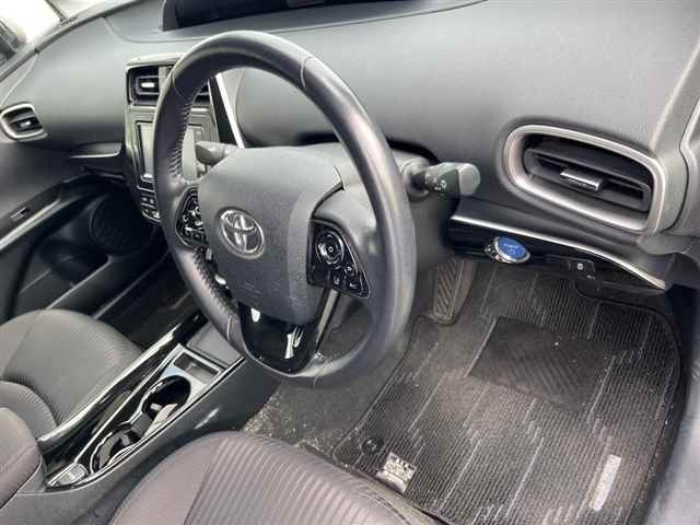 TOYOTA PRIUS PHV 2020