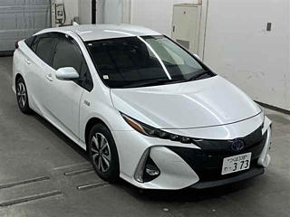 TOYOTA PRIUS PHV 2021