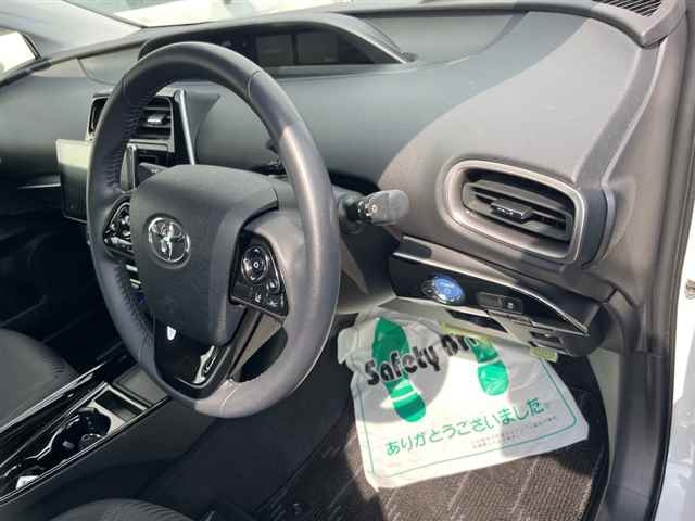 TOYOTA PRIUS PHV 2021
