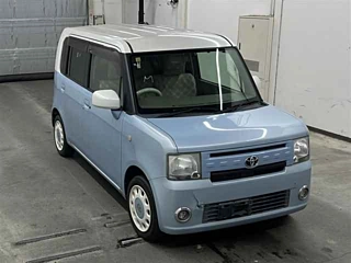 TOYOTA PIXIS SPACE 2014