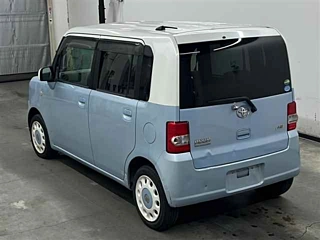 TOYOTA PIXIS SPACE 2014