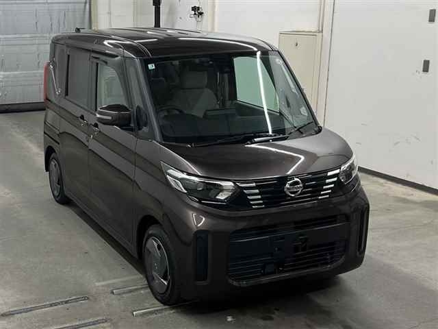 NISSAN ROOX 2025