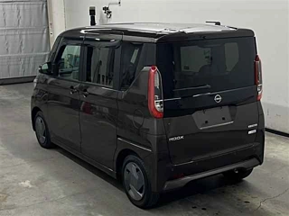 NISSAN ROOX 2025