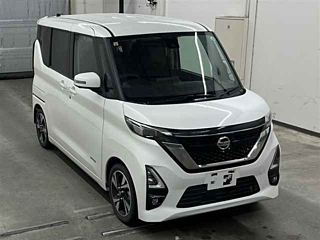 NISSAN ROOX 2020