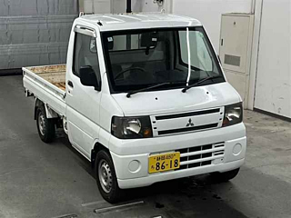 MITSUBISHI MINICAB TRUCK 2011