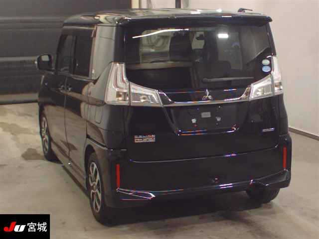 MITSUBISHI DELICA D2 2017