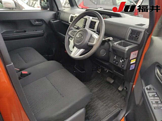 DAIHATSU WAKE 2014
