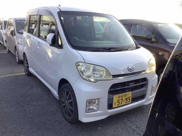 DAIHATSU TANTO EXE 2011