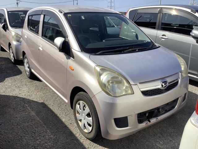 DAIHATSU MIRA 2010
