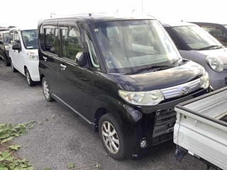 DAIHATSU TANTO 2011