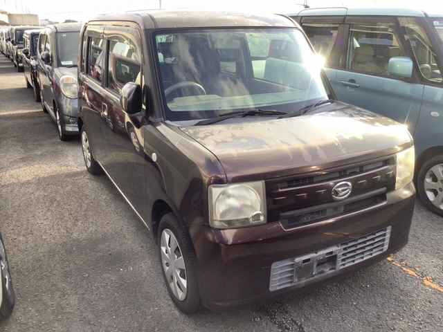 DAIHATSU MOVE CONTE 2013