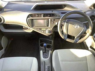 TOYOTA AQUA 2014