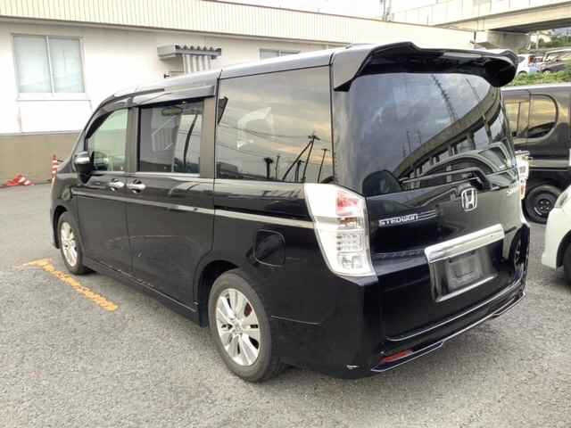 HONDA STEP WAGON 2011