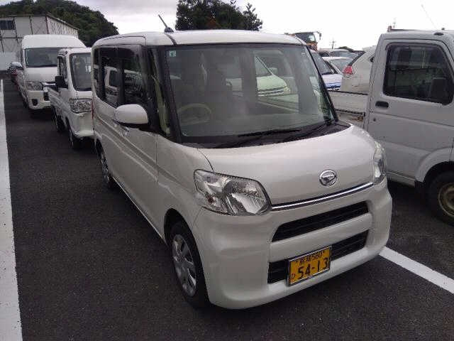 DAIHATSU TANTO 2015
