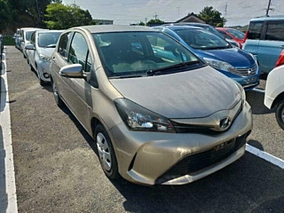 TOYOTA VITZ 2014