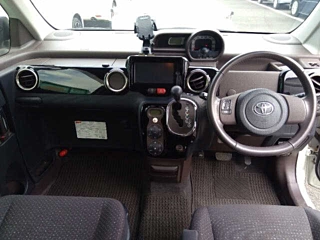 TOYOTA SPADE 2014