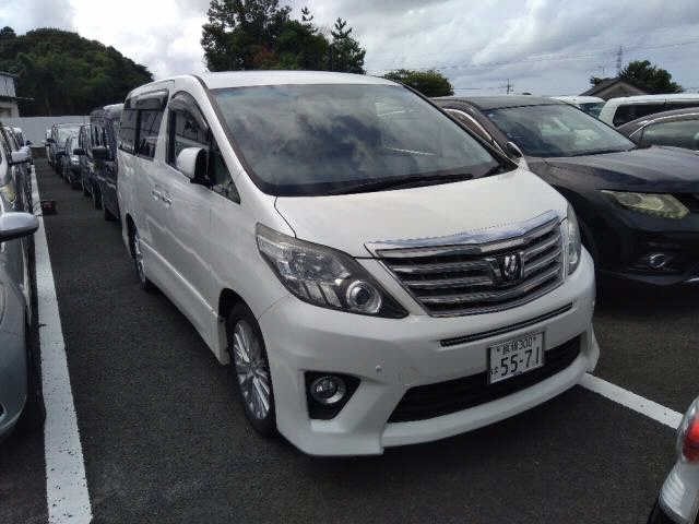 TOYOTA ALPHARD 2013