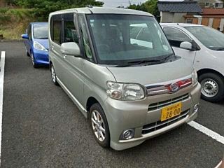 DAIHATSU TANTO 2012