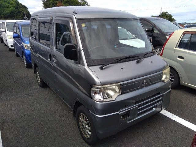 MITSUBISHI MINICAB VAN 2013